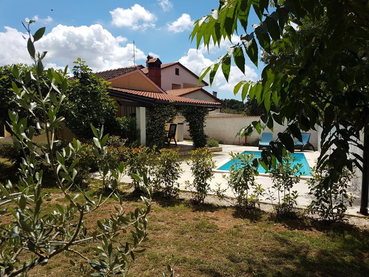 Villa Rustic House With Private Swimming Pool Pola Esterno foto